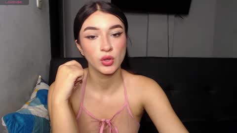 Snapshot of anny_naf chatting on 09-15-25, 01:44 Anny online show from 09-15-25, 01:44