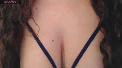 Snapshot of anny_riveraa chatting on 01-04-25, 07:34 Anny  online show from 01-04-25, 07:34