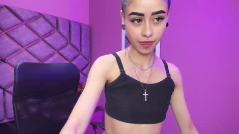 Anny online show from 12-15-25, 06:23