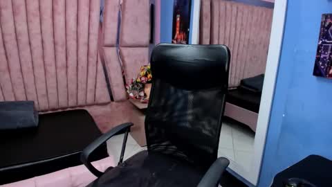 Snapshot of anny_swet chatting on 04-20-26, 04:54 Anny online show from 04-20-26, 04:54