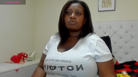 Snapshot of annybigassxxx chatting on 01-26-25, 04:20 Melani online show from 01-26-25, 04:20