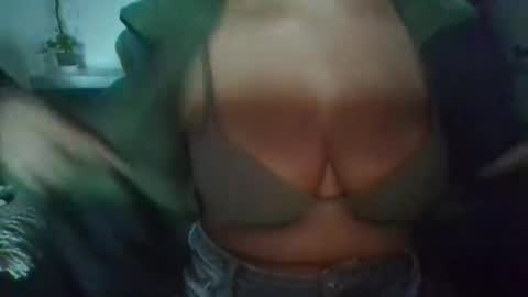 Snapshot of annyksada chatting on 06-01-26, 07:48 annyksada online show from 06-01-26, 07:48