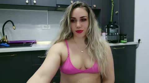 Snapshot of annyloveyou chatting on 03-02-25, 07:34 Annyfit4you online show from 03-02-25, 07:34
