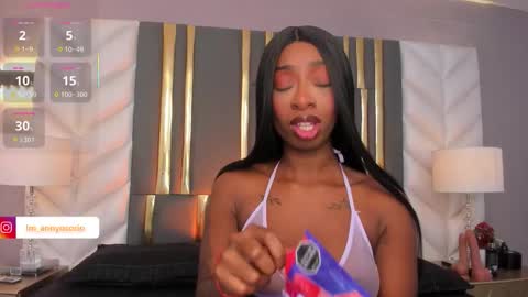 Anny online show from 11-19-25, 02:11