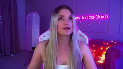 Snapshot of annyraii chatting on 12-05-25, 06:26 annyraii online show from 12-05-25, 06:26