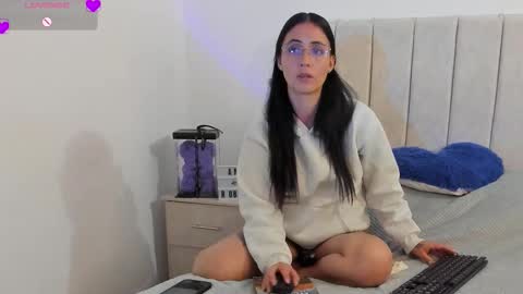 Anny online show from 03-25-26, 10:16