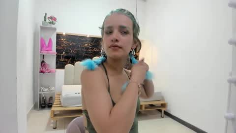 Anny online show from 09-17-25, 08:10