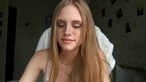 AnnySunshinee online show from 07-11-26, 07:44