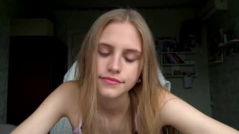 AnnySunshinee online show from 07-24-26, 10:46