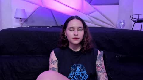 AnnyT online show from 12-27-24, 10:05