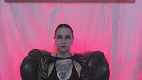 AnnyT online show from 04-28-26, 10:04