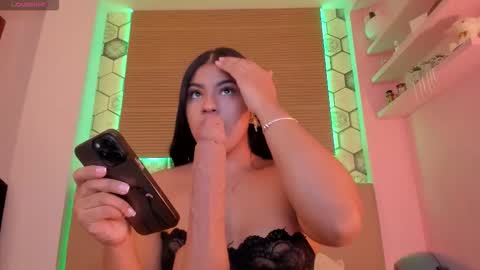 Snapshot of annytorres chatting on 12-01-25, 10:42 Gaby online show from 12-01-25, 10:42