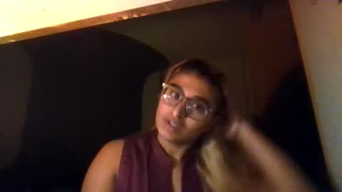 Snapshot of anoditeangel chatting on 03-26-26, 06:19 Angel online show from 03-26-26, 06:19