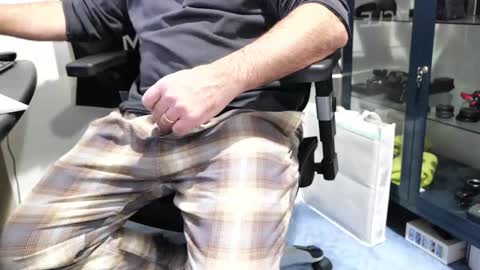 D online show from 12-15-25, 02:10