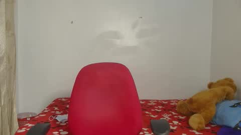 Snapshot of anonymous_face chatting on 11-29-25, 05:32 Anonymous online show from 11-29-25, 05:32