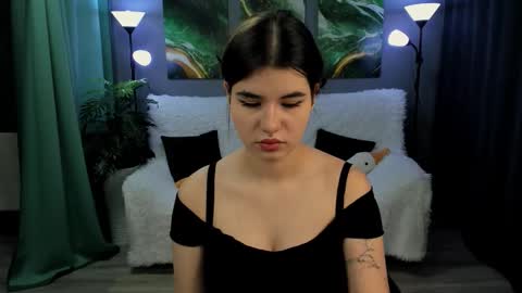 Snapshot of anoradark chatting on 09-18-25, 07:10 Anora online show from 09-18-25, 07:10