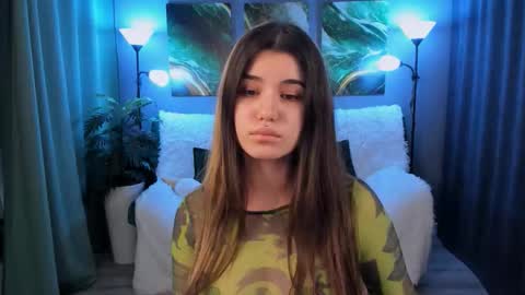 Snapshot of anoradark chatting on 09-26-25, 07:29 Anora online show from 09-26-25, 07:29