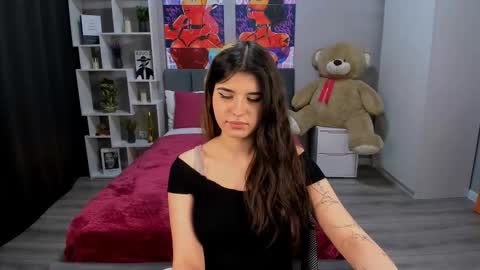 Snapshot of anoradark chatting on 10-07-25, 06:27 Anora online show from 10-07-25, 06:27