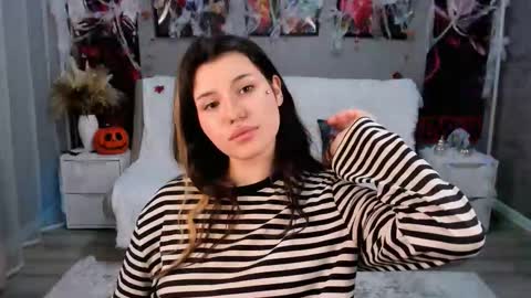 Snapshot of anoradark chatting on 11-07-25, 01:22 Anora online show from 11-07-25, 01:22