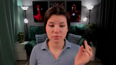 Snapshot of anoradark chatting on 11-20-25, 12:27 Anora online show from 11-20-25, 12:27