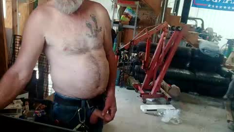 Snapshot of anotherbaldy chatting on 09-29-25, 06:57 anotherbaldy online show from 09-29-25, 06:57