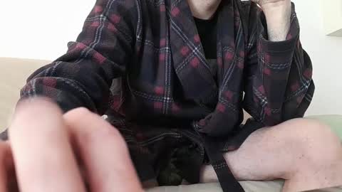 Snapshot of anotherwhat chatting on 02-11-25, 10:04 REAL FEEL 2024 online show from 02-11-25, 10:04