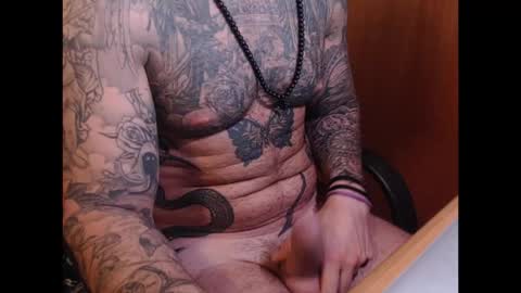 maicol online show from 10-30-25, 05:24