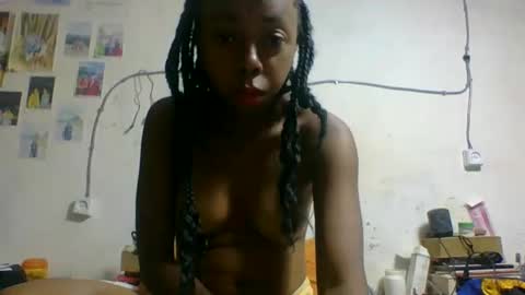 Snapshot of anouskaaa chatting on 09-21-25, 10:11 anouskaaa online show from 09-21-25, 10:11
