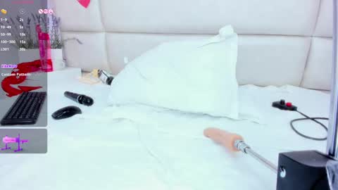 Snapshot of anthonela_russo chatting on 02-15-25, 09:38 anthonela online show from 02-15-25, 09:38