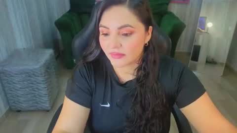Anthonella online show from 07-06-26, 01:41