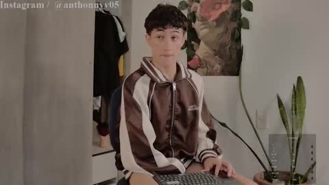 Snapshot of anthonny_05 chatting on 09-12-25, 11:48 TONY NEW ACCOUNT online show from 09-12-25, 11:48