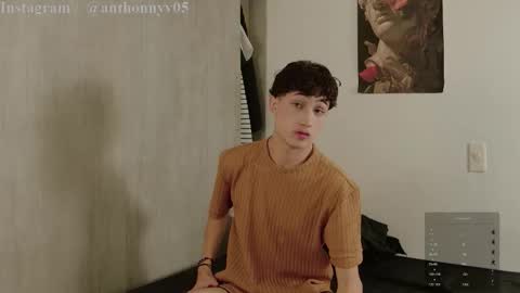 Snapshot of anthonny_05 chatting on 11-02-25, 11:18 TONY NEW ACCOUNT online show from 11-02-25, 11:18