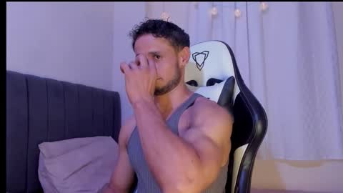 Adonys Creeb online show from 09-10-25, 05:51