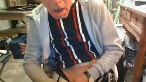 Snapshot of anthonyxxaa chatting on 12-15-25, 05:17 anthonyxxaa online show from 12-15-25, 05:17