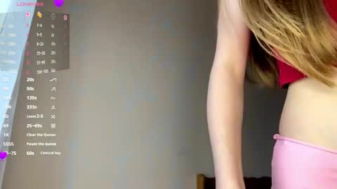 Viktoria online show from 04-19-26, 03:44