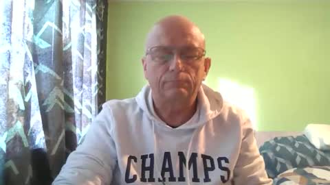 antmatt2025 online show from 11-24-25, 09:31