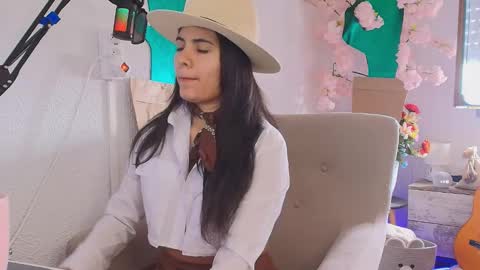 Snapshot of antofoxwbc chatting on 09-13-25, 09:09 Anto online show from 09-13-25, 09:09