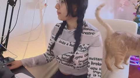 Snapshot of antofoxwbc chatting on 09-17-25, 09:33 Anto online show from 09-17-25, 09:33