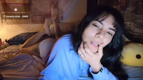 Snapshot of antofoxwbc chatting on 10-13-25, 02:33 Anto online show from 10-13-25, 02:33