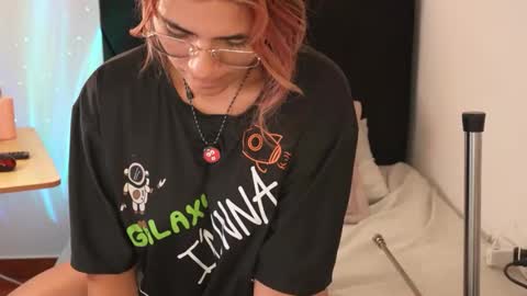Snapshot of antofoxwbc chatting on 03-31-26, 12:27 Anto online show from 03-31-26, 12:27