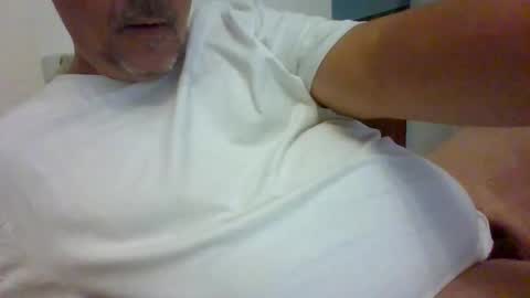 Snapshot of antoinemonaco8 chatting on 10-19-25, 06:58 antoinemonaco8 online show from 10-19-25, 06:58