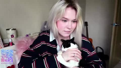 Liza online show from 03-06-26, 01:02