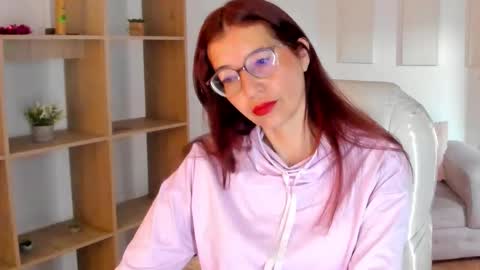 Antonella online show from 10-19-25, 12:17