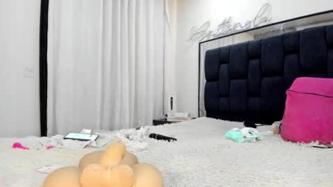 antonela_nerii online show from 05-14-26, 05:31