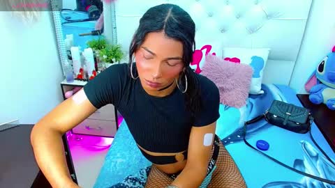 Snapshot of antonela_xx3 chatting on 03-06-25, 01:05 antonela_xx3 online show from 03-06-25, 01:05