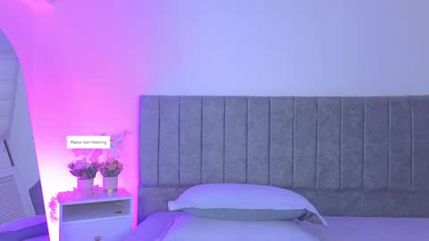 Snapshot of antonella01_cf chatting on 09-30-25, 09:42 antonella online show from 09-30-25, 09:42