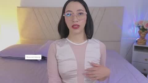 Snapshot of antonella01_cf chatting on 11-11-25, 08:53 antonella online show from 11-11-25, 08:53