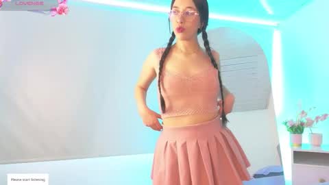 Snapshot of antonella01_cf chatting on 12-13-25, 09:20 antonella online show from 12-13-25, 09:20