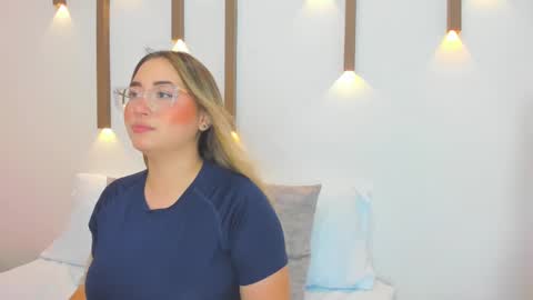 A N T O N E L L A  online show from 03-10-25, 12:26