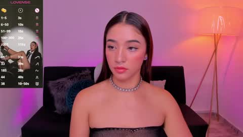 Snapshot of antonella_grayy chatting on 05-15-26, 12:23 Antonella Grayy online show from 05-15-26, 12:23